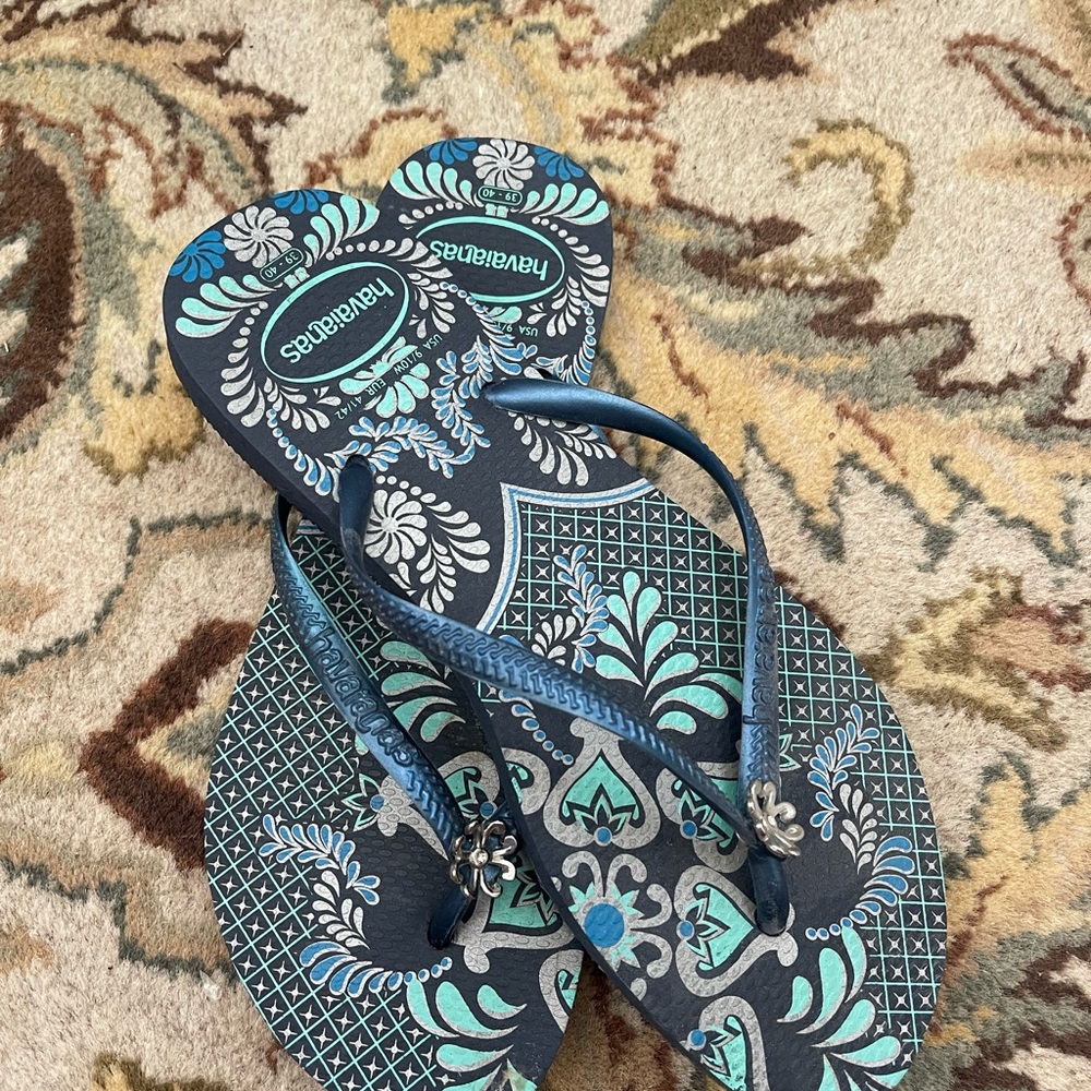 Havaianas Black and Blue Floral Flip Flops